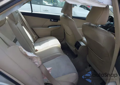 2014 Toyota Camry Hybrid Xle z USA, uszkodzony, nr VIN 4T1BD1FK6EU100238